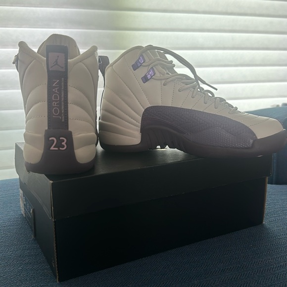 Jordan 12 Retro Desert Sand/Desert Sand pro purple